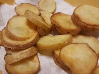 Patate Fritte tagliate grandi