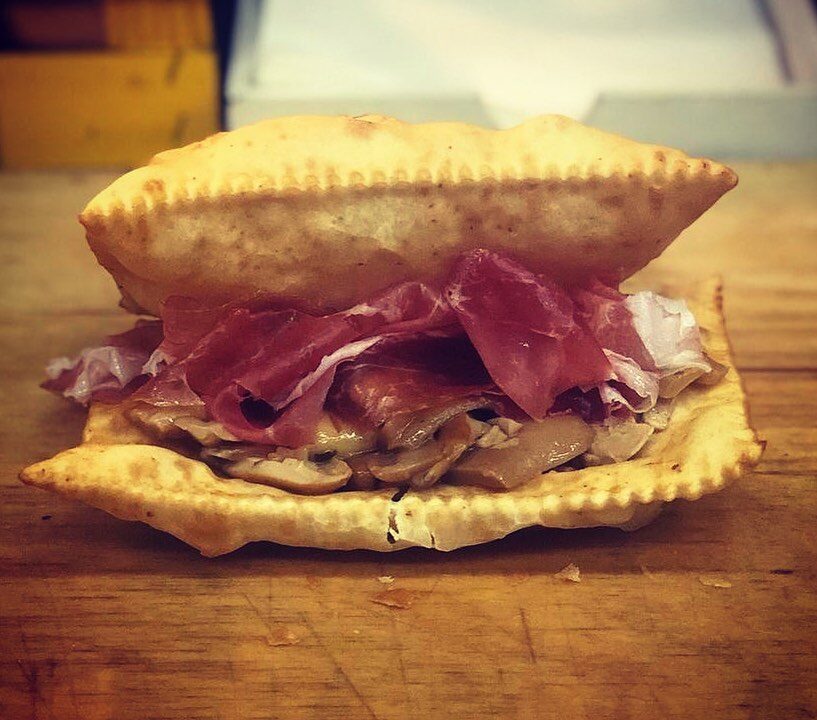 Tagliere torta fritta e salumi
